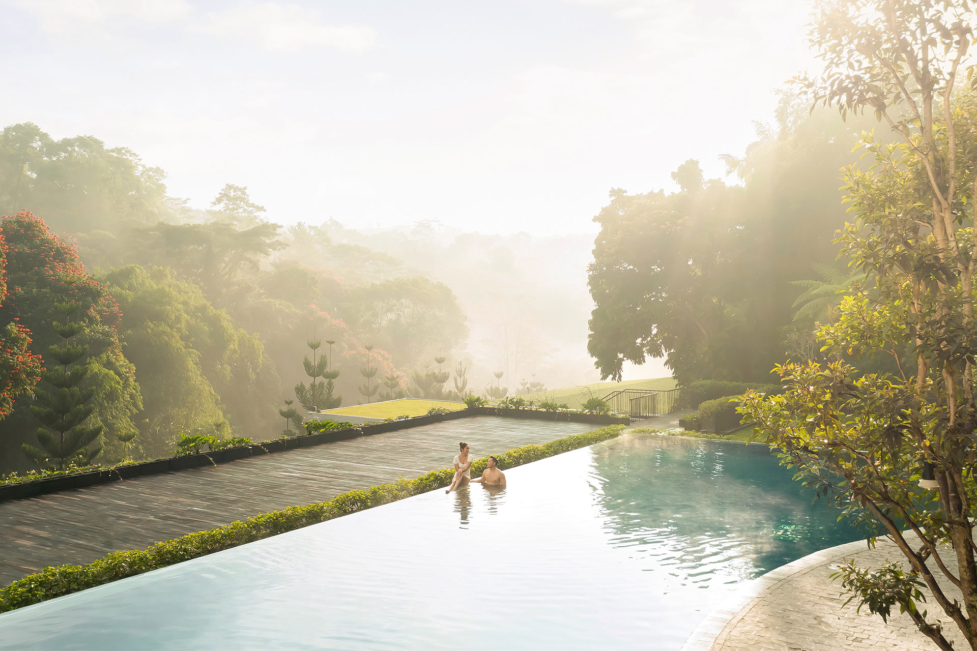 Padma Hotel Bandung - Swimming Pool